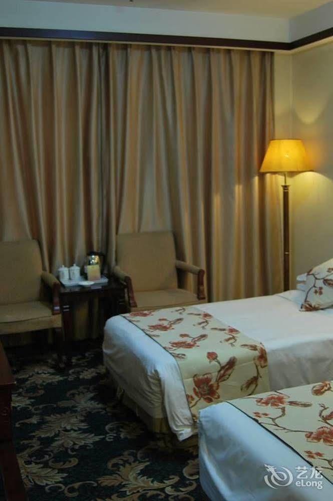 Desheng Hotel Beijing Exterior photo