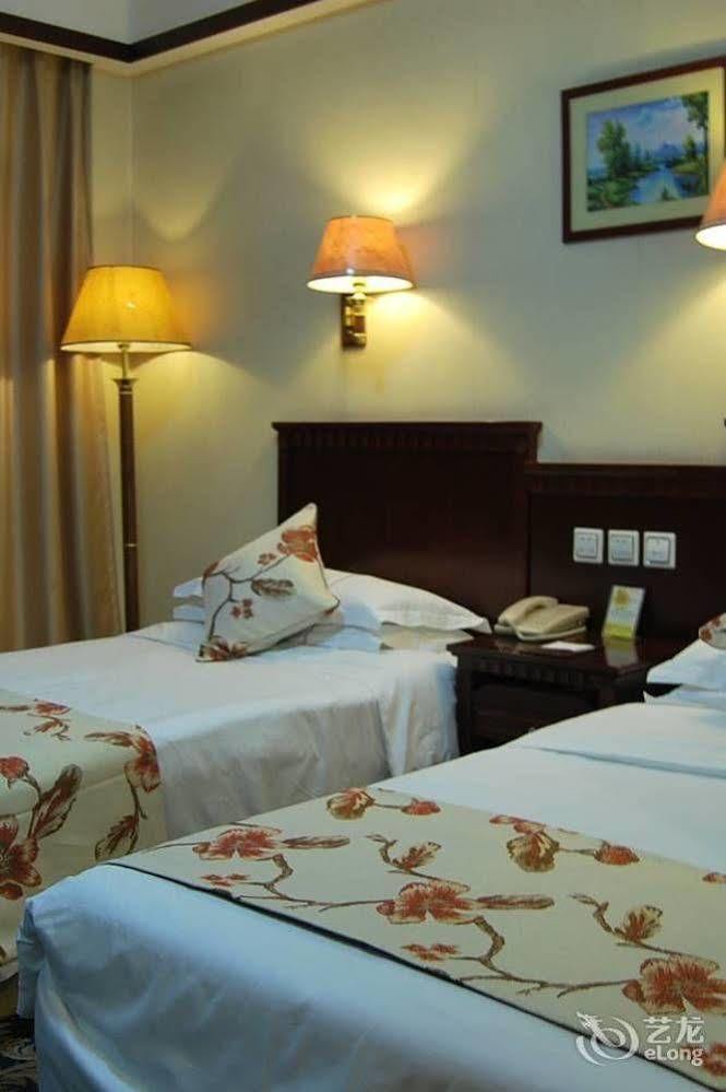 Desheng Hotel Beijing Exterior photo